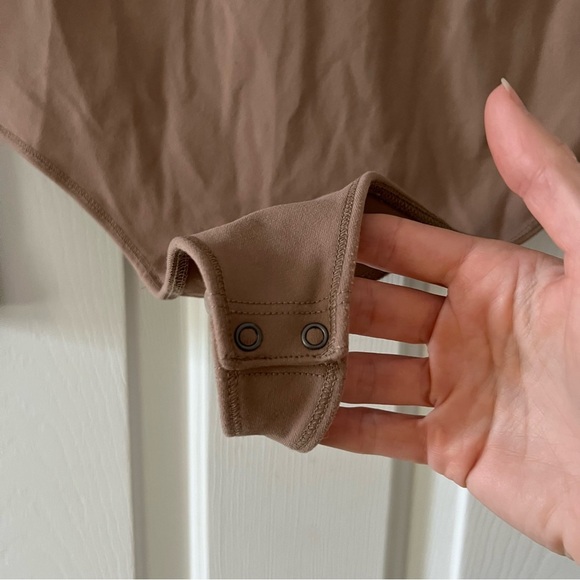 Abercrombie & Fitch Seamless Long Sleeve Bodysuit - Picture 3 of 4